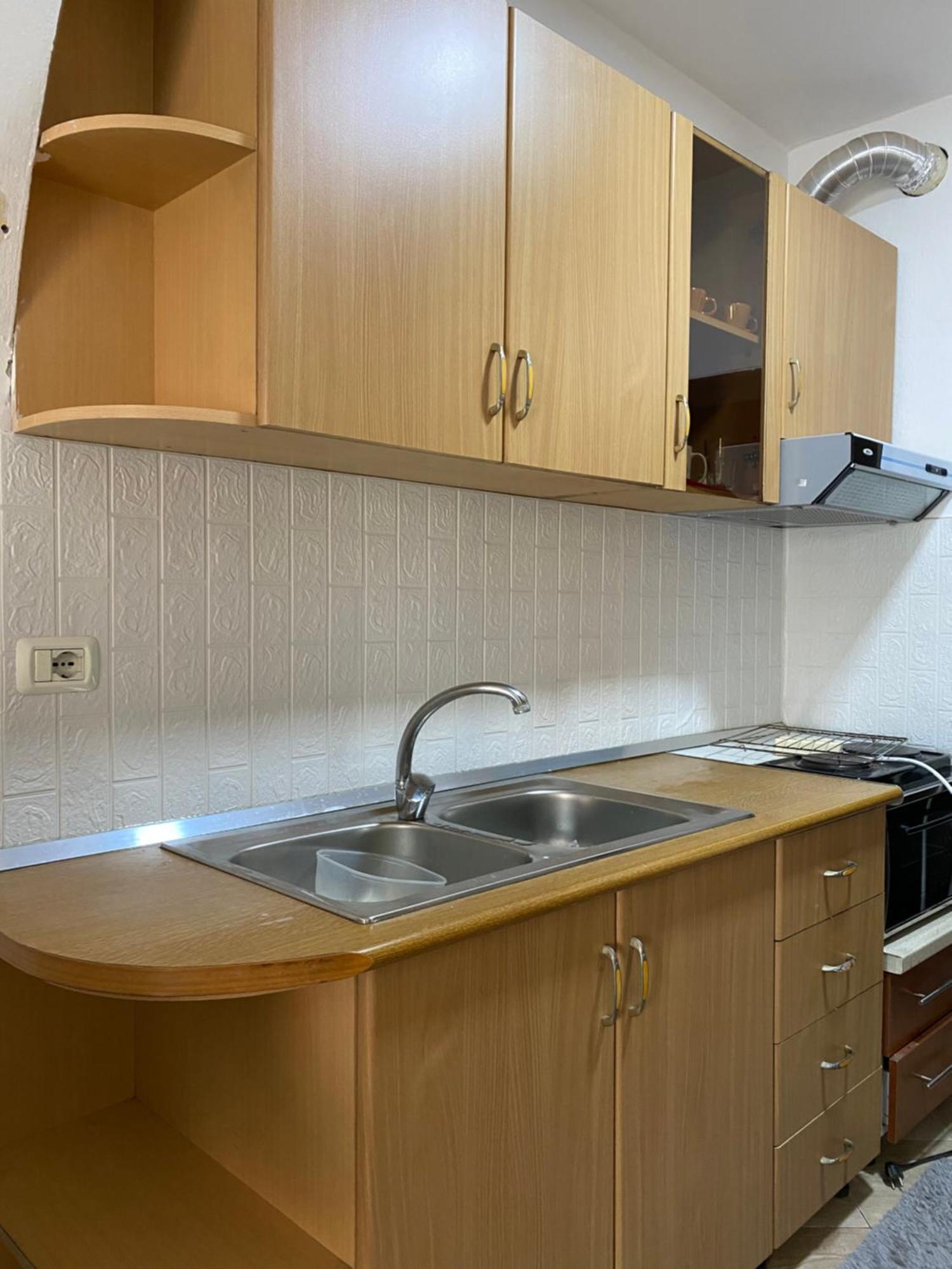 Myslym Shyri Studio 2 Tiranë Luaran gambar